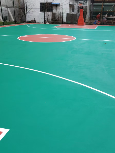 社旗县 球场长期使用易出现地面开裂
